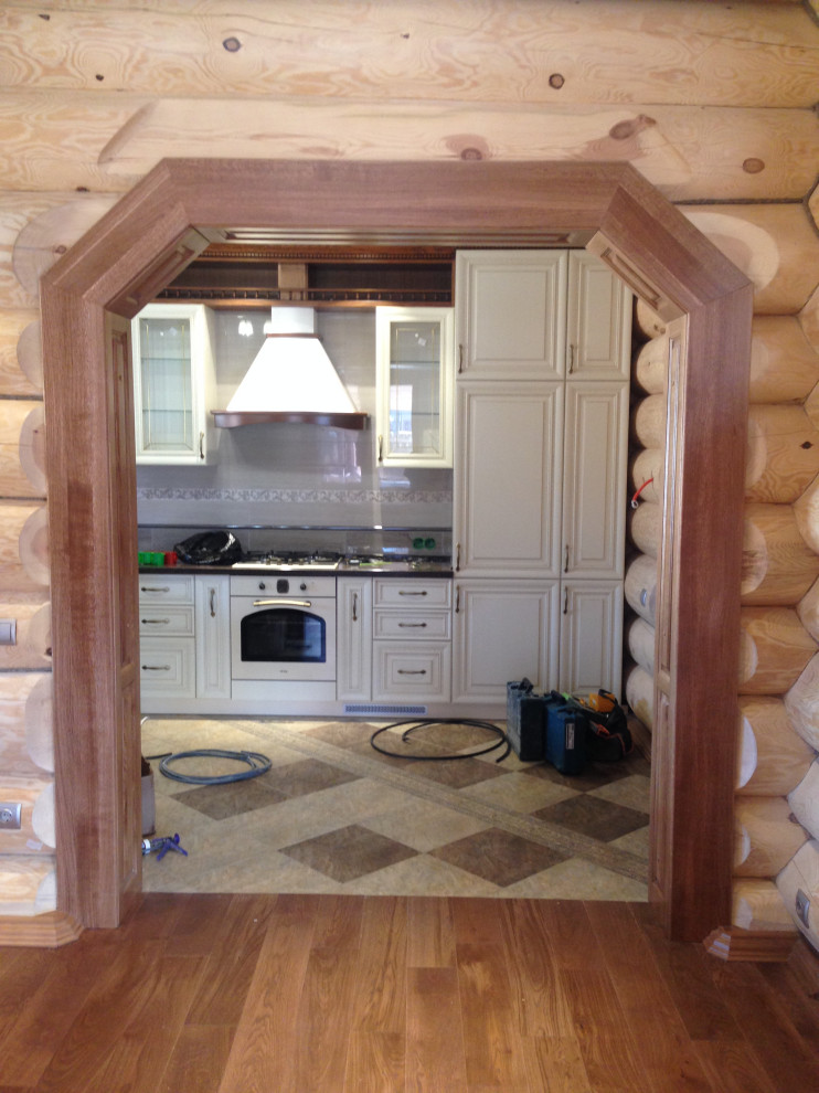 Деревянный сруб ручной рубки (канадская рубка) Общая площадь – 360 кв.м.