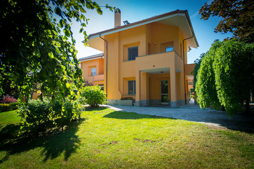 Объекты OIKOS по всему миру !!!!! Жилой Дом В Турине (Фасадные покрытия)