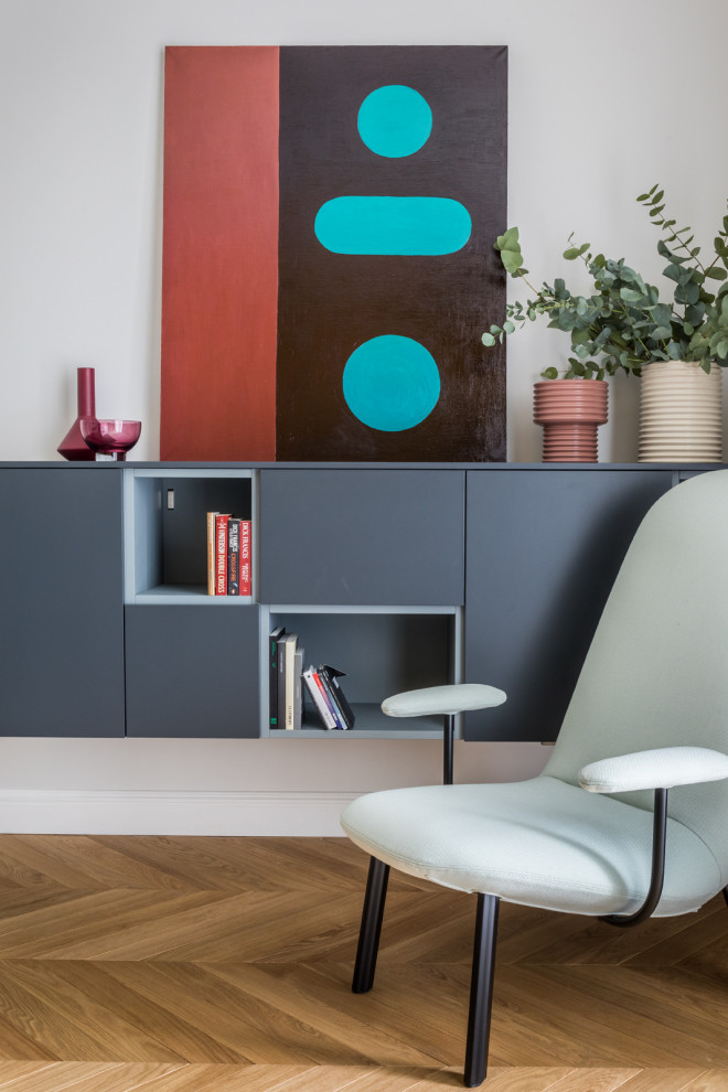 Яркая квартира с элементами из латуни