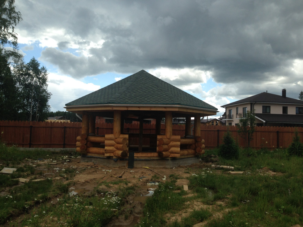 Деревянный сруб ручной рубки (канадская рубка) Общая площадь – 360 кв.м.