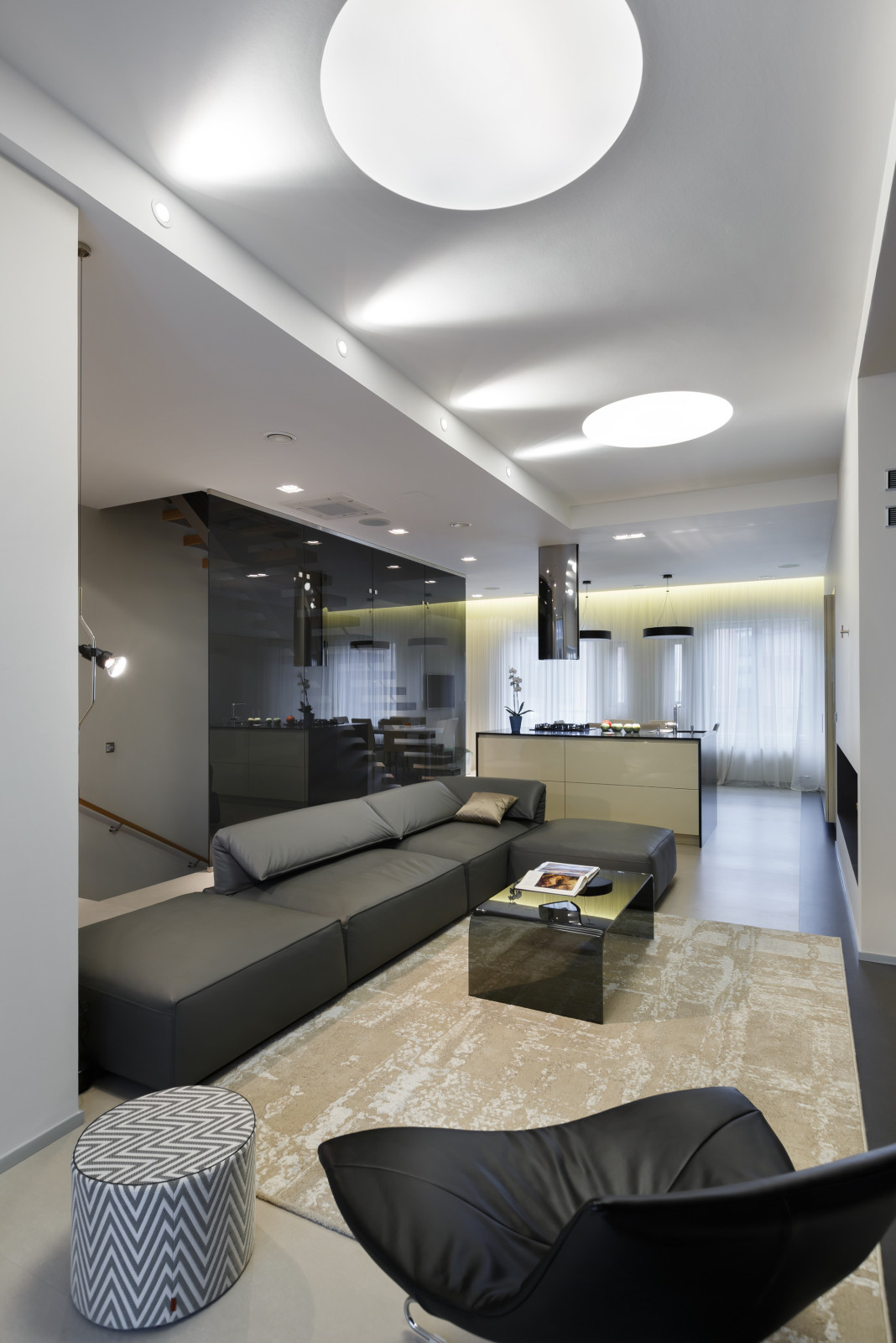 Реконструкция трехэтажного таунхауса в Санкт-Петербурге.