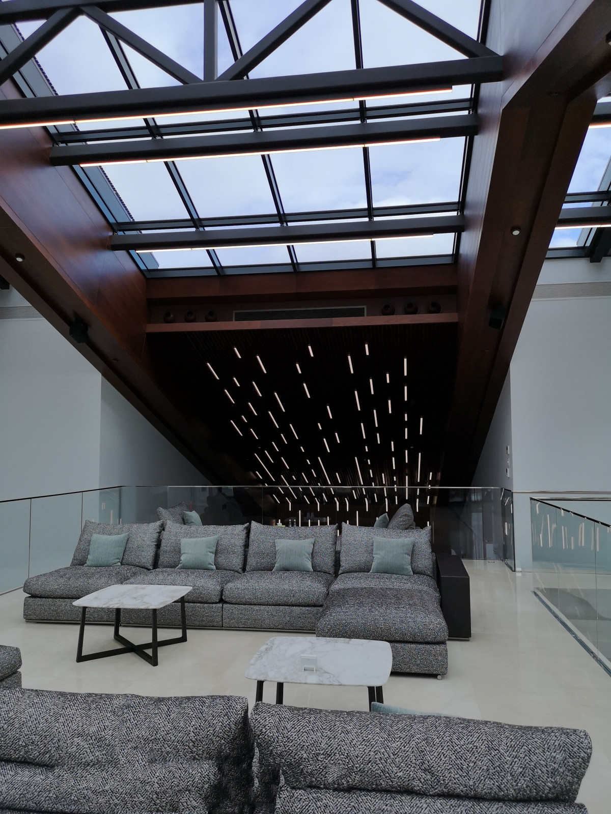 Интерьер загородного клуба