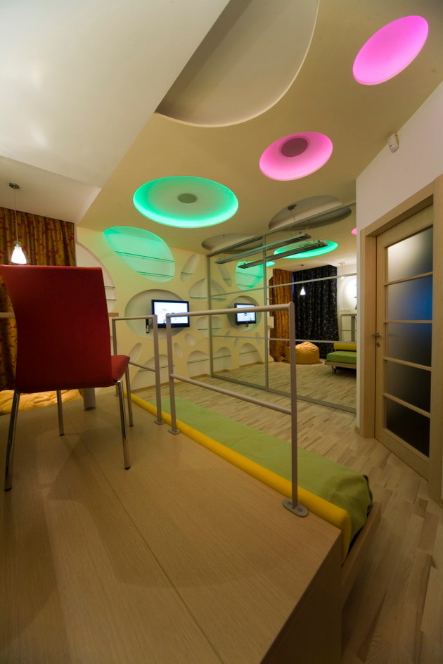 Жилая квартира. г. Киев. "Игра контрастов"