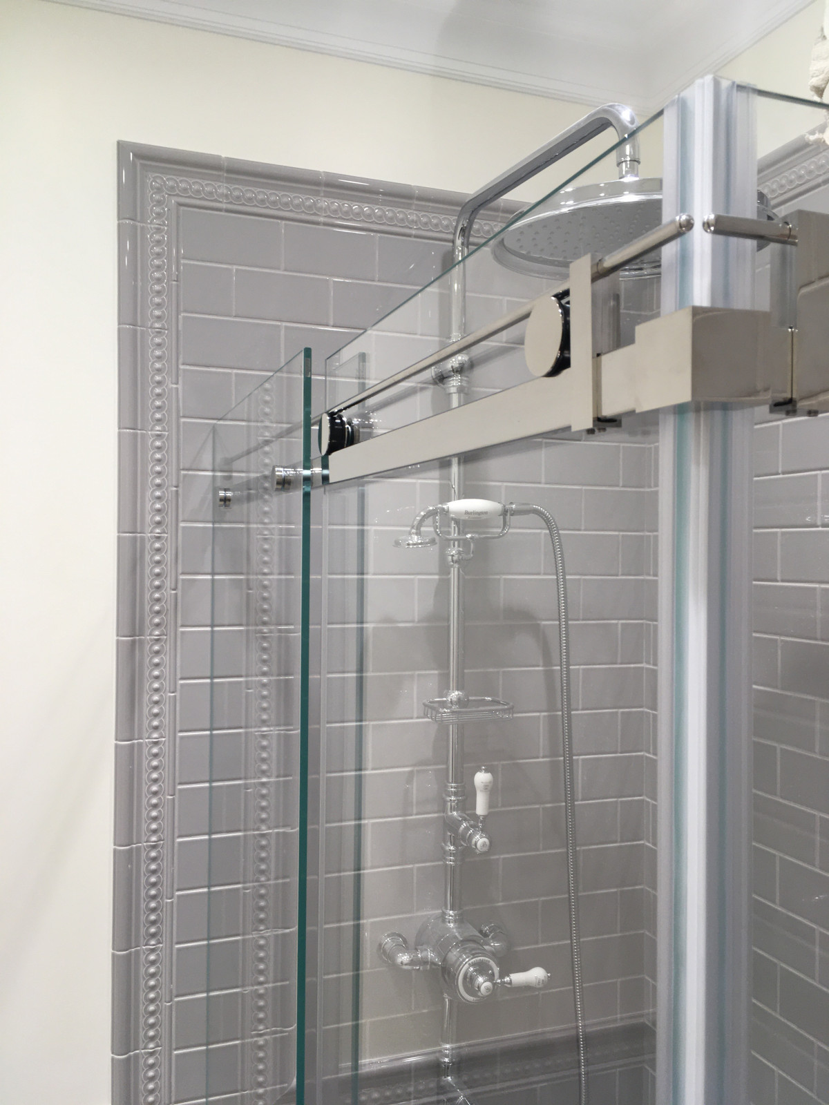 Душевая кабина в квартире