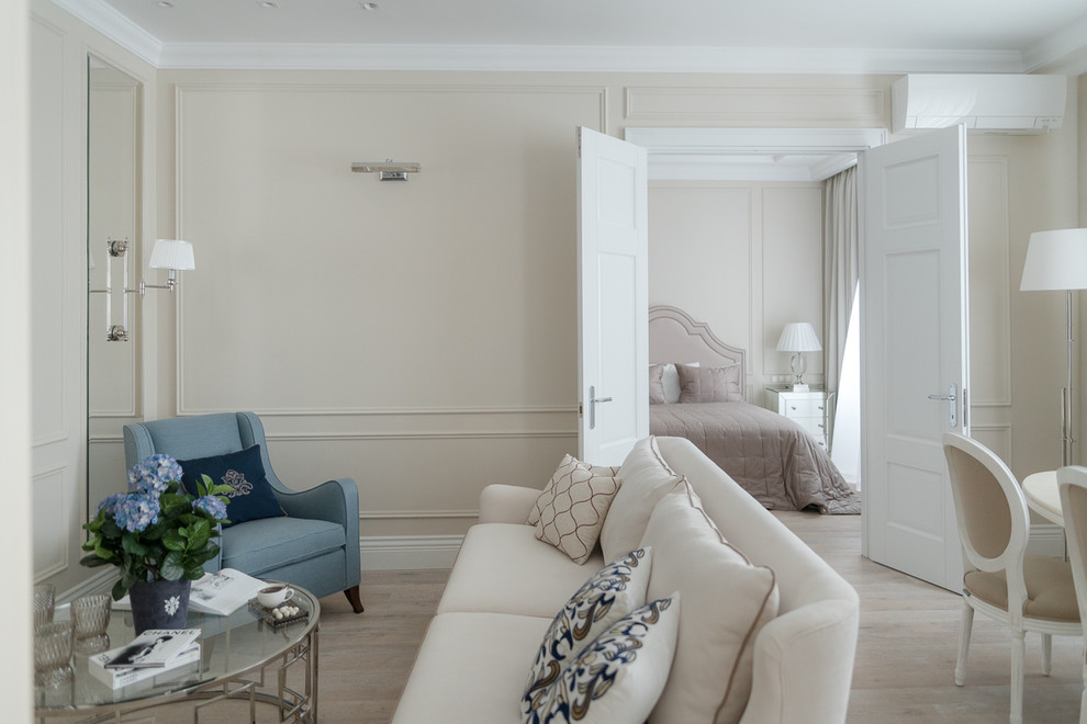 Уютная и светлая квартира на набережной