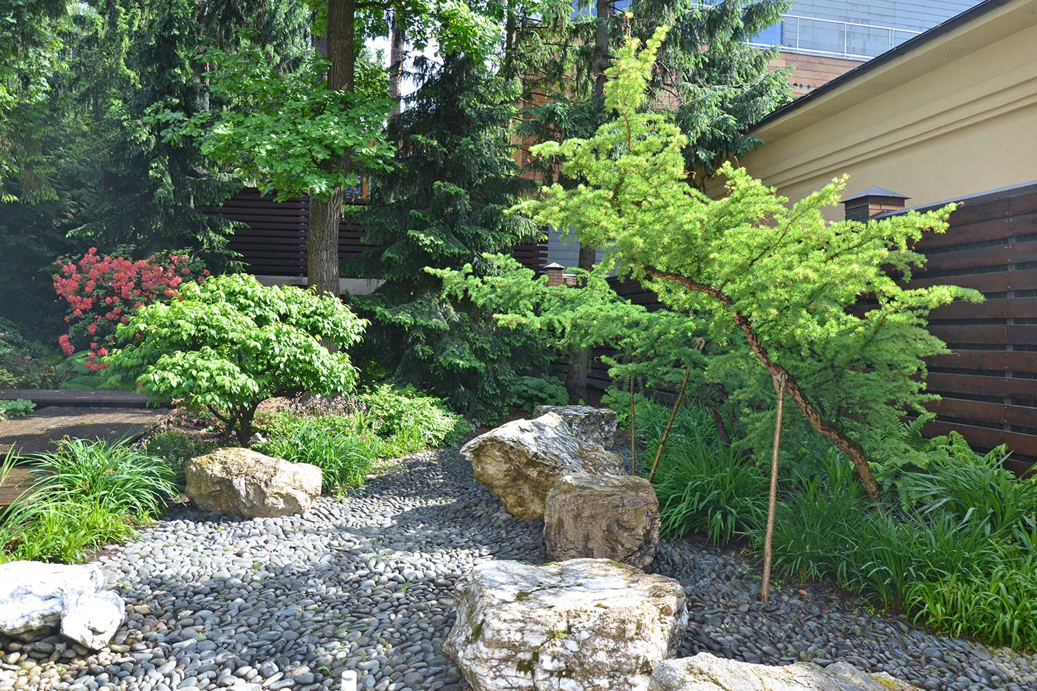 Сад с японским характером в КП Ландшафт