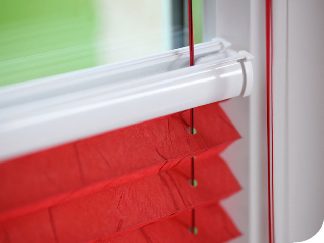 Не квадрат: Какие шторы подойдут скошенным и треугольным окнам