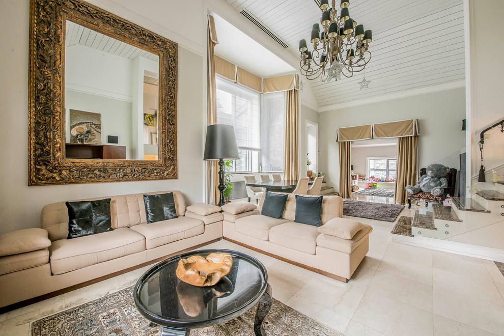 Дом с бассейном