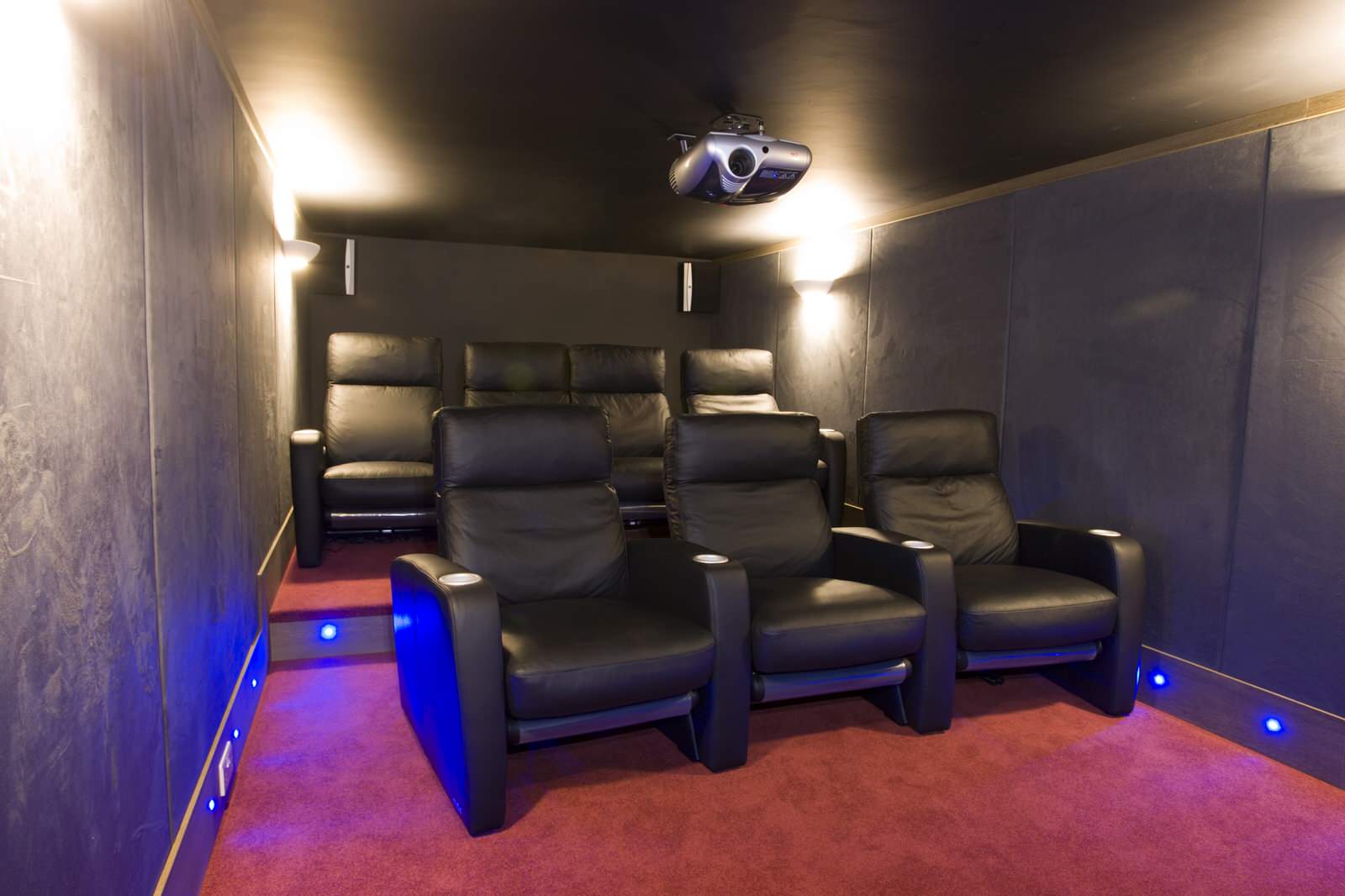 Обложка проекта: Cinema Tech