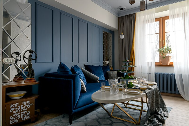 Стол-трансформер для передачи "Идеальный ремонт на 1-ом канале"