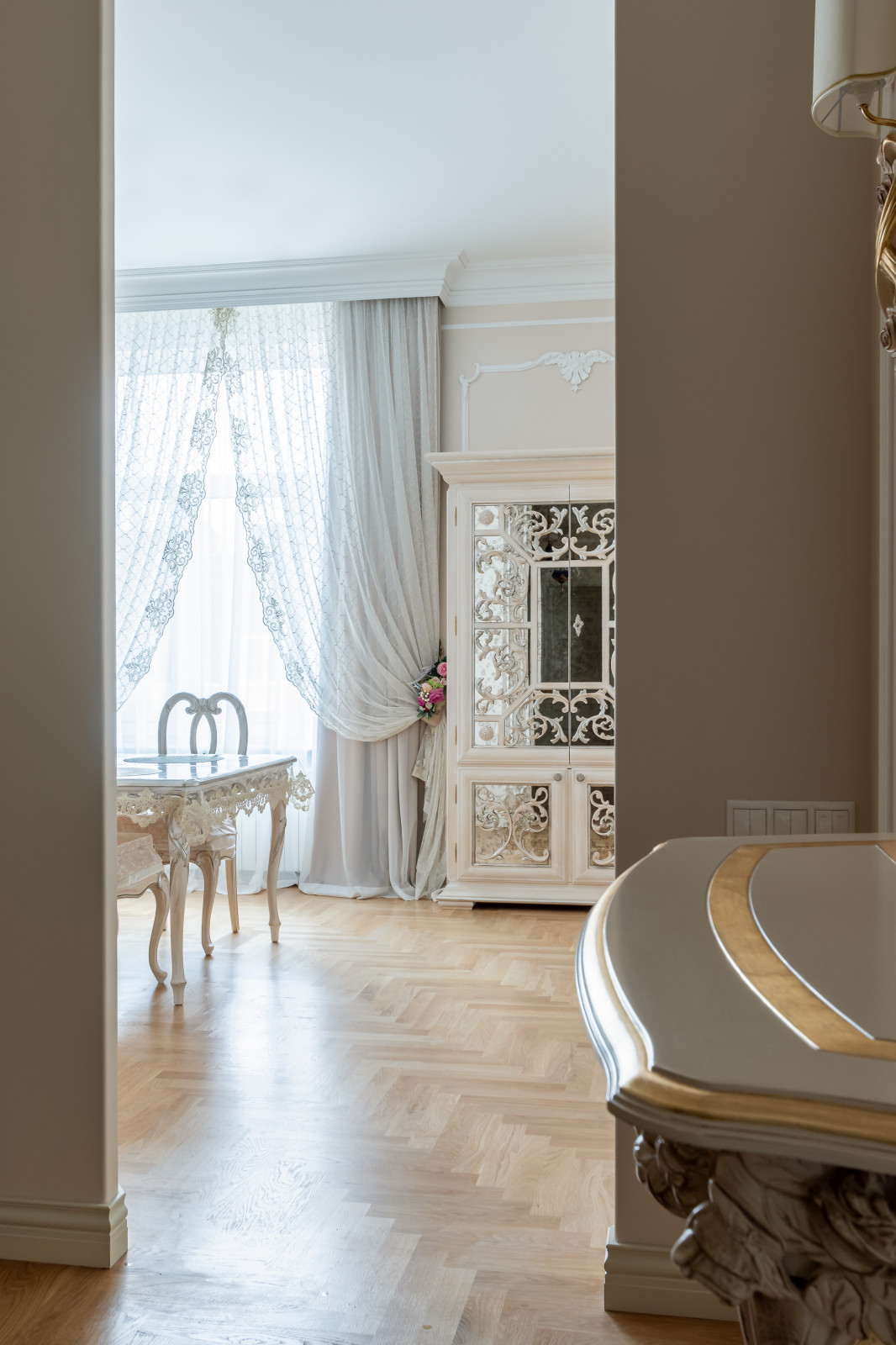 Дворец в многоквартирном доме