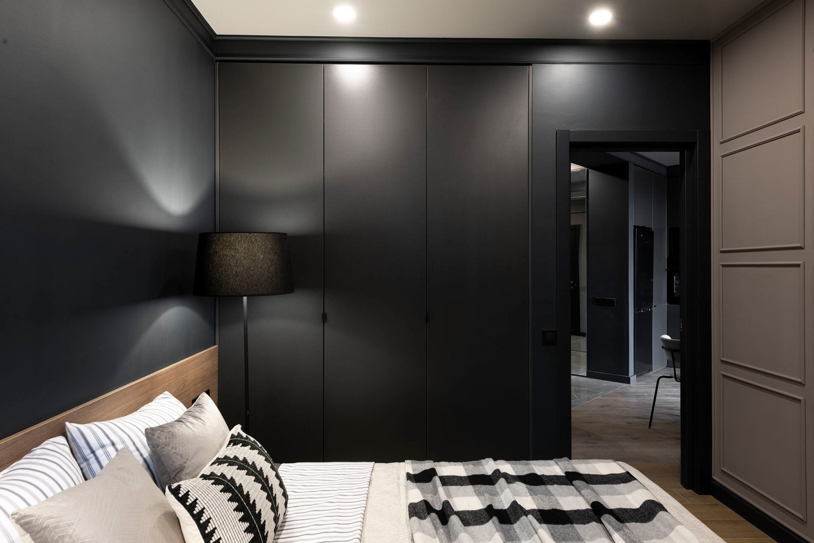 Черный и антрацит: проект не для широкой аудитории