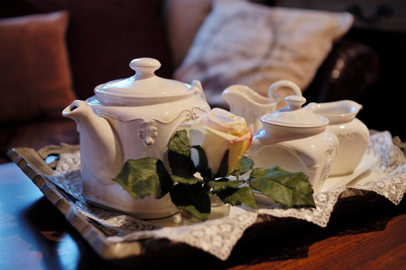 Гостиная в бревенчатом доме