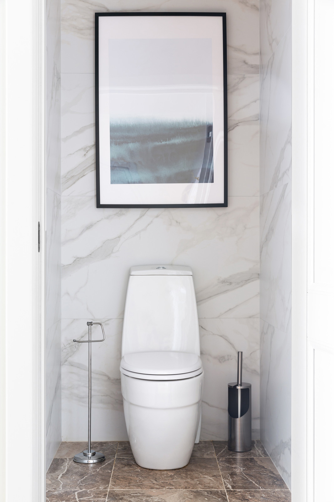 Квартира для родителей с натяжными потолками