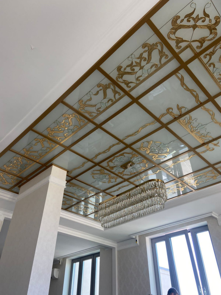 Обложка проекта: Витражный потолок