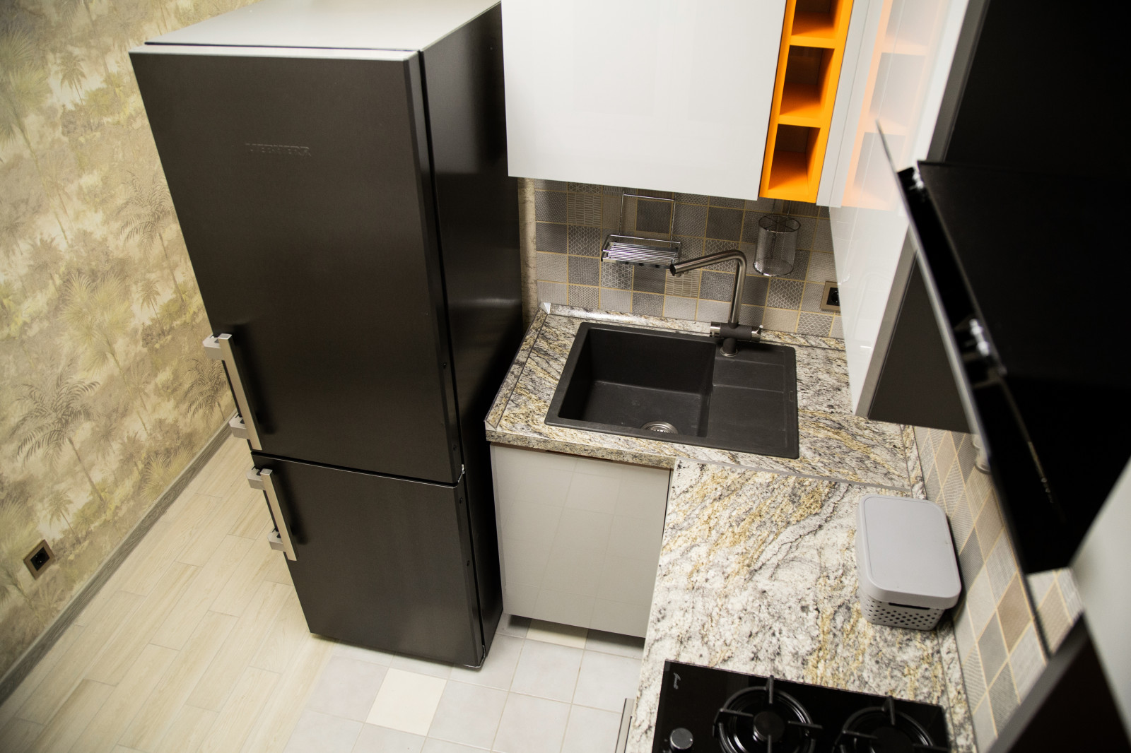 Маленька угловая кухня