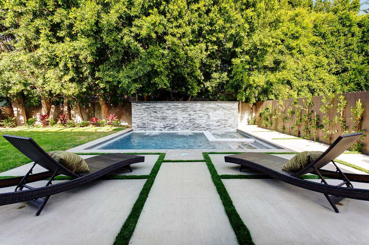 Студио Сити - Лос Анджелес. Дом и дизайн в средиземноморском стиле.