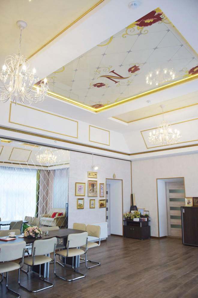 The Royal Cabinet / Королевский кабинет. Реализован