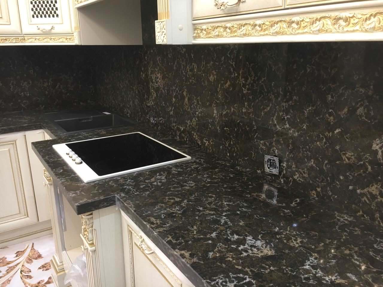 Столешница из кварцевого камня Avant Quartz 9005 Бурбонне