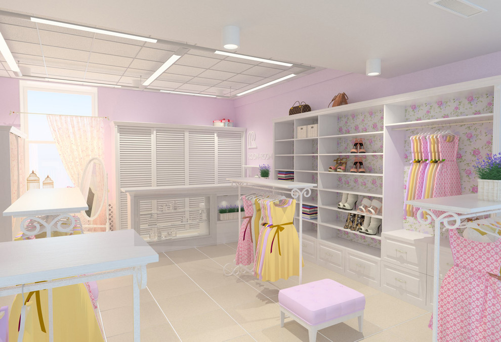 Интерьер шоурума женской одежды Room-Room, в ТЦ CITY HALL