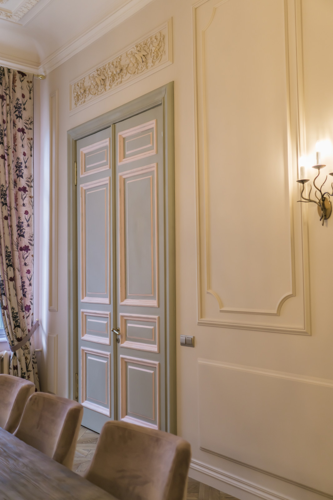 CHATEAU DE LA PETROGRADKA