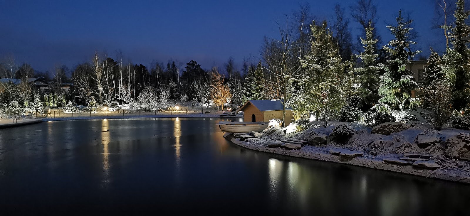 Лесное озеро