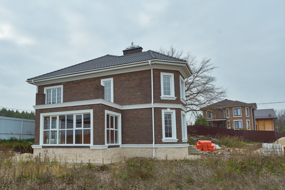 Дом в английском стиле. 290 м^2 г.Казань деревня Зимняя Горка.