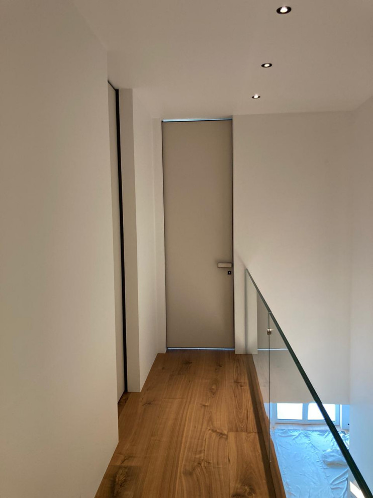 Современная лестница в квартире