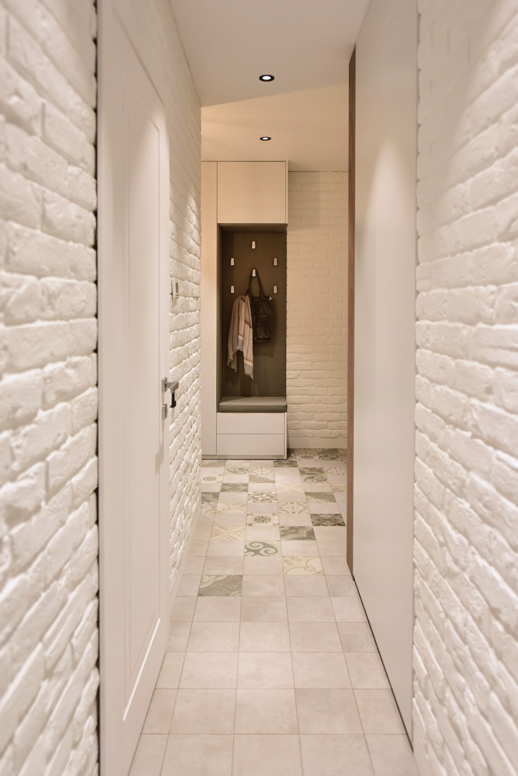 "Белоснежная история"