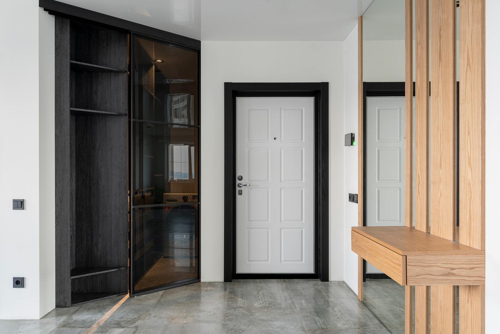 Гардеробная с перегородкой S1200