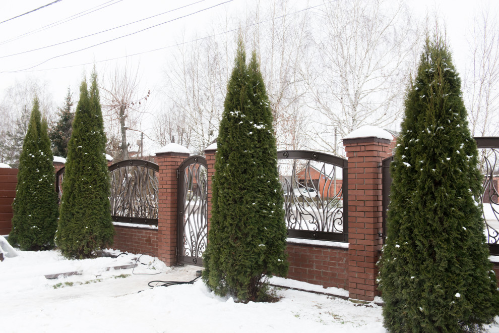 Декоративные ворота и ограждения по эскизу заказчика