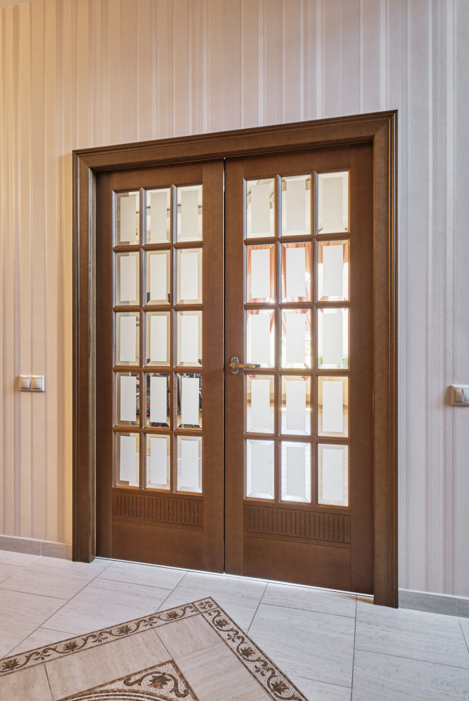 Модели Стимул и Премьер в отделке Ольха Орех