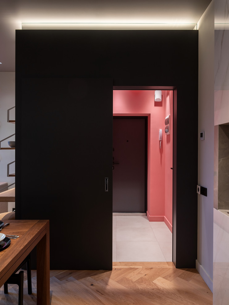 Встроенная вытяжка Konigin Flatbox Black 60 в ТВ проекте.