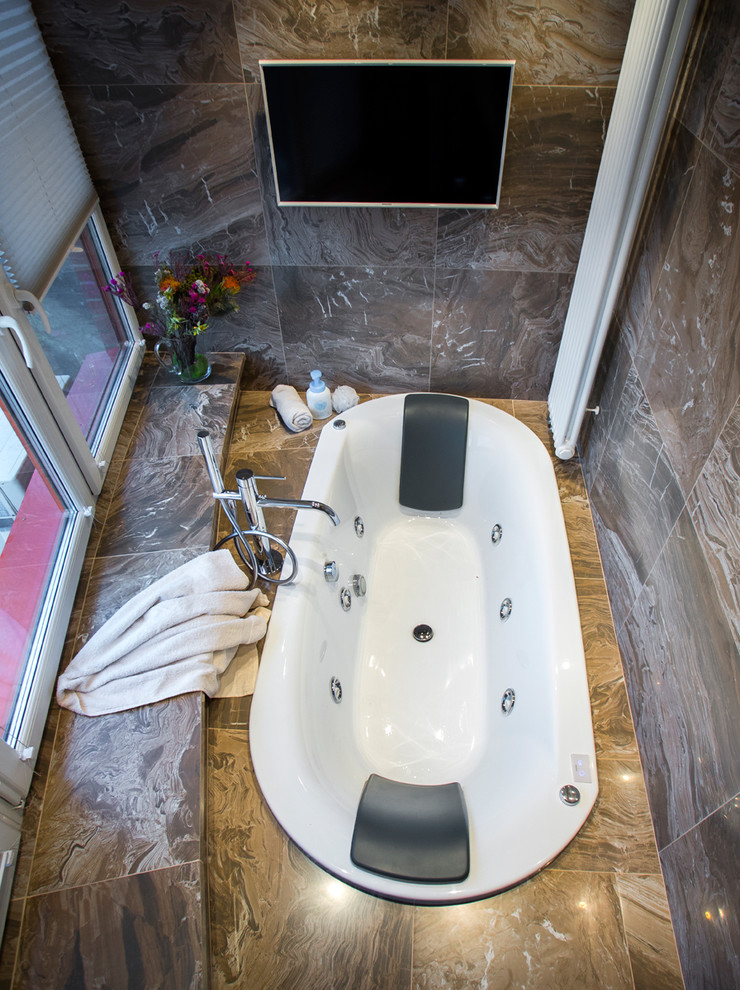 КВАРТИРА НА УЛИЦЕ ВАВИЛОВА