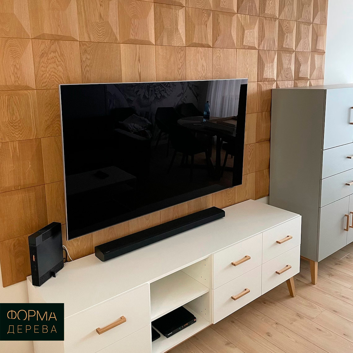 Обложка проекта: Отделка зоны за телевизором (модель: ПОДУШКА)