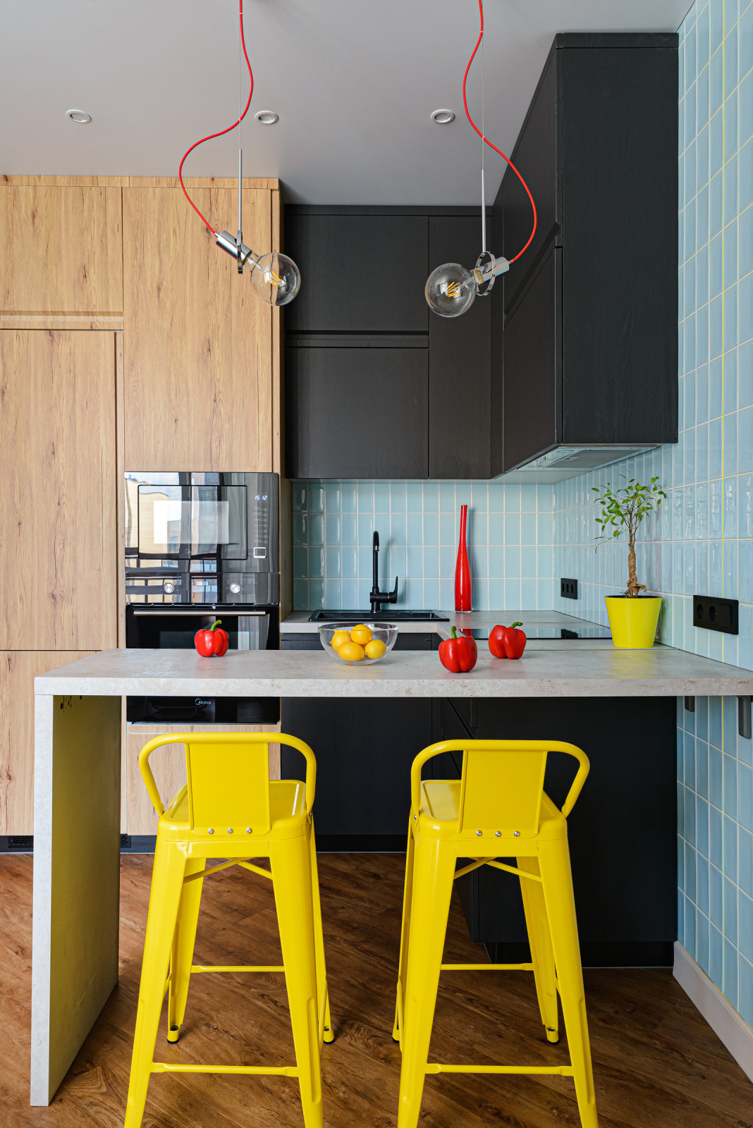 Яркая квартира-студия