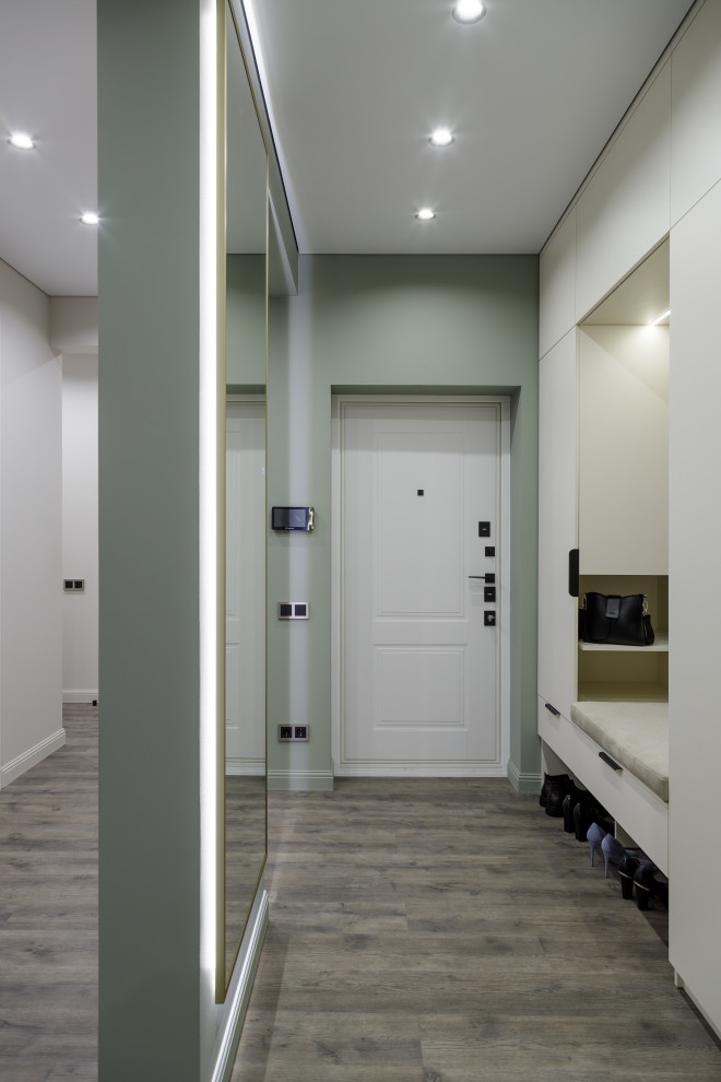 Интерьер квартиры в Приморском районе Санкт-Петербурга с видом на Лахта Центр