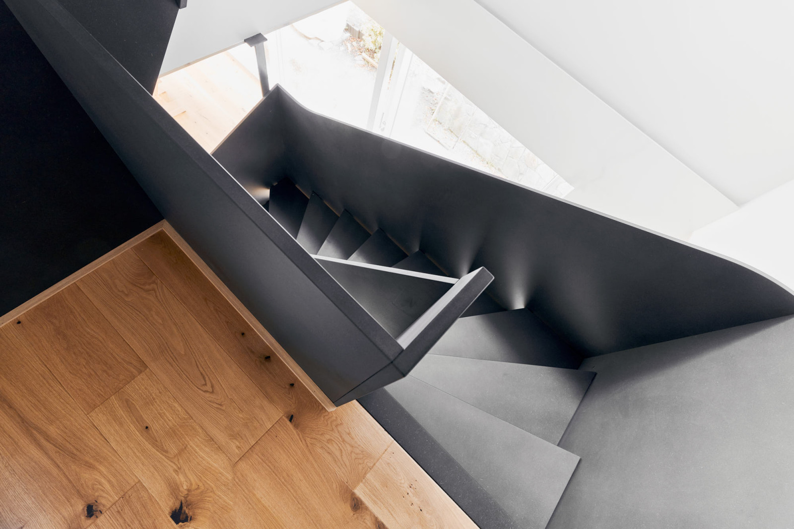 Черная лестница