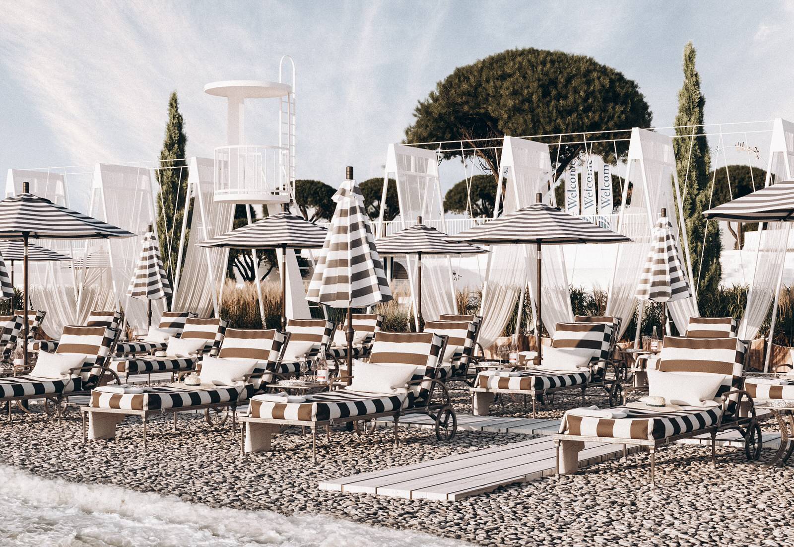 Обложка проекта: пляж СИРИУС