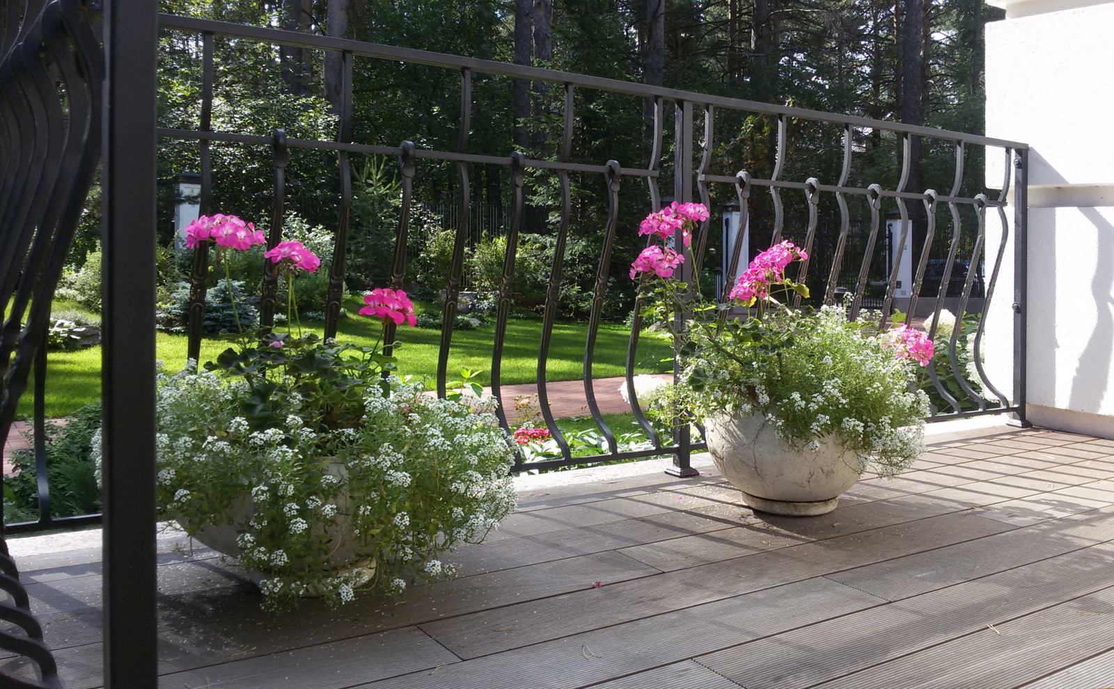 Белая усадьба