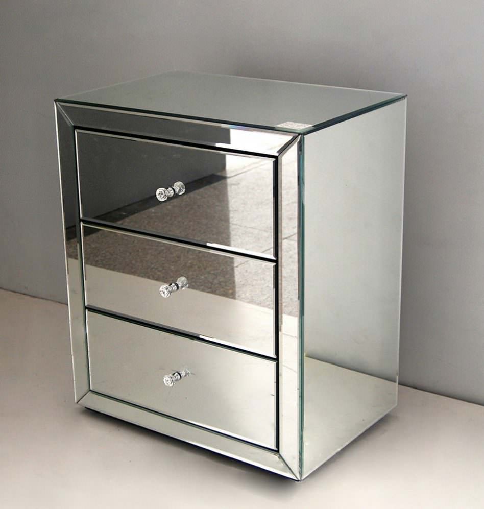 Обложка проекта: Зеркальная мебель