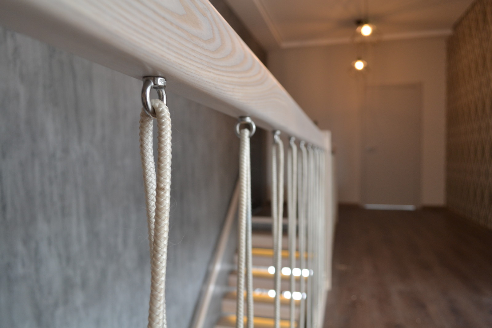 Консольные лестницы UPSTAIRS