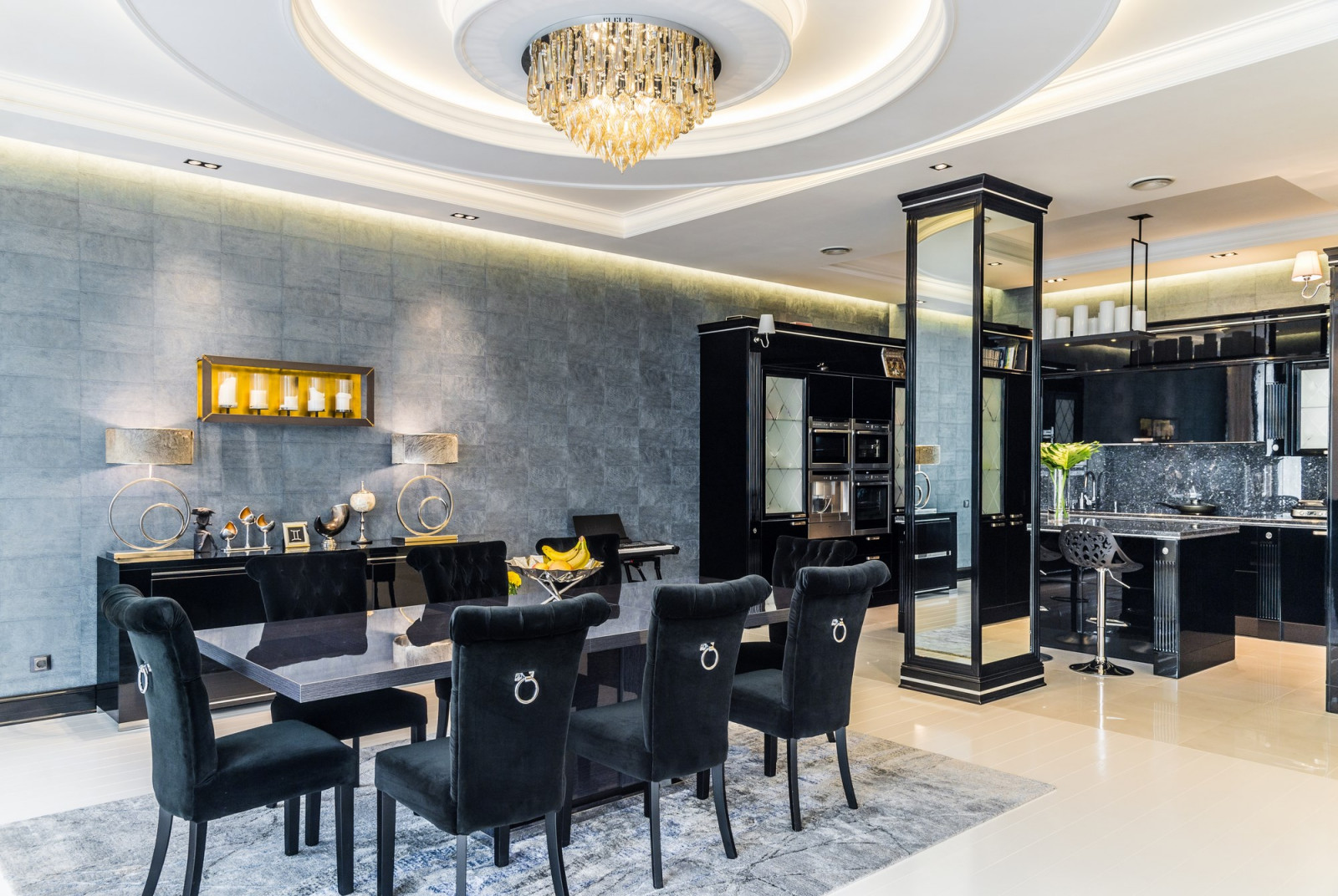 Кухня совмещенная со столовой и гостиной