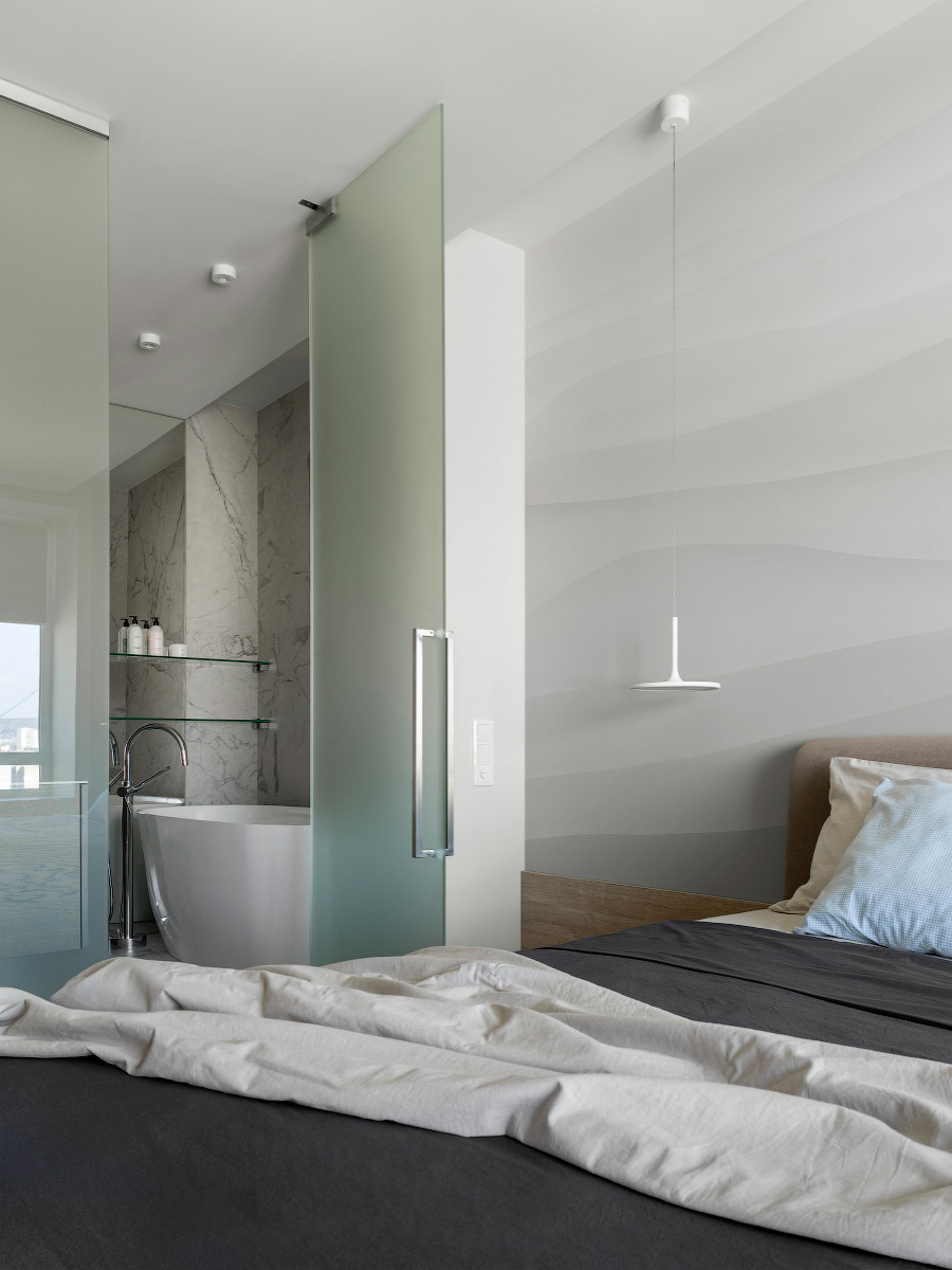 Houzz тур: Квартира в Саратове с ванной в стеклянном кубе