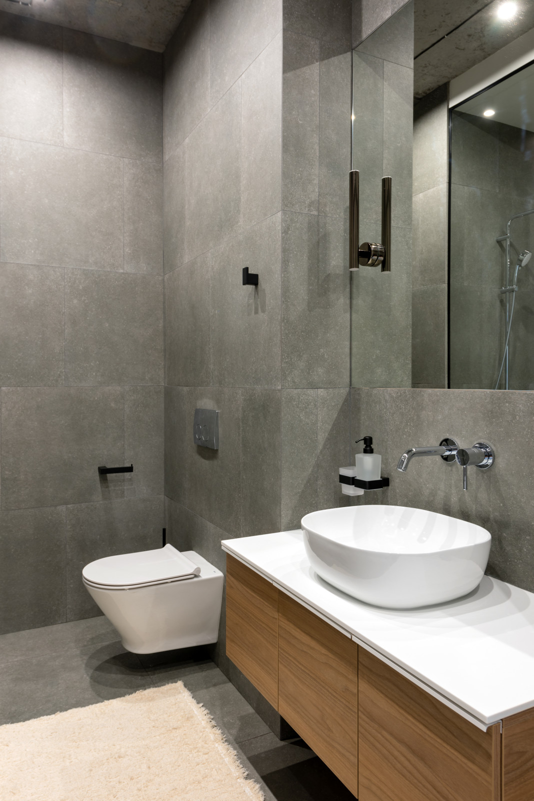 Двухуровневая квартира 130м2 с террасой и панорамным видом