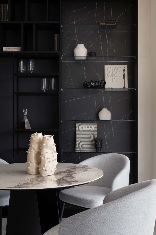 Обложка проекта: черно-белое