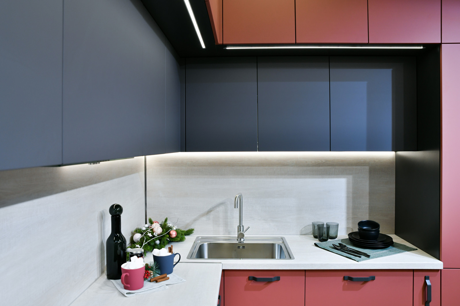 Кухня в треновых оттенках