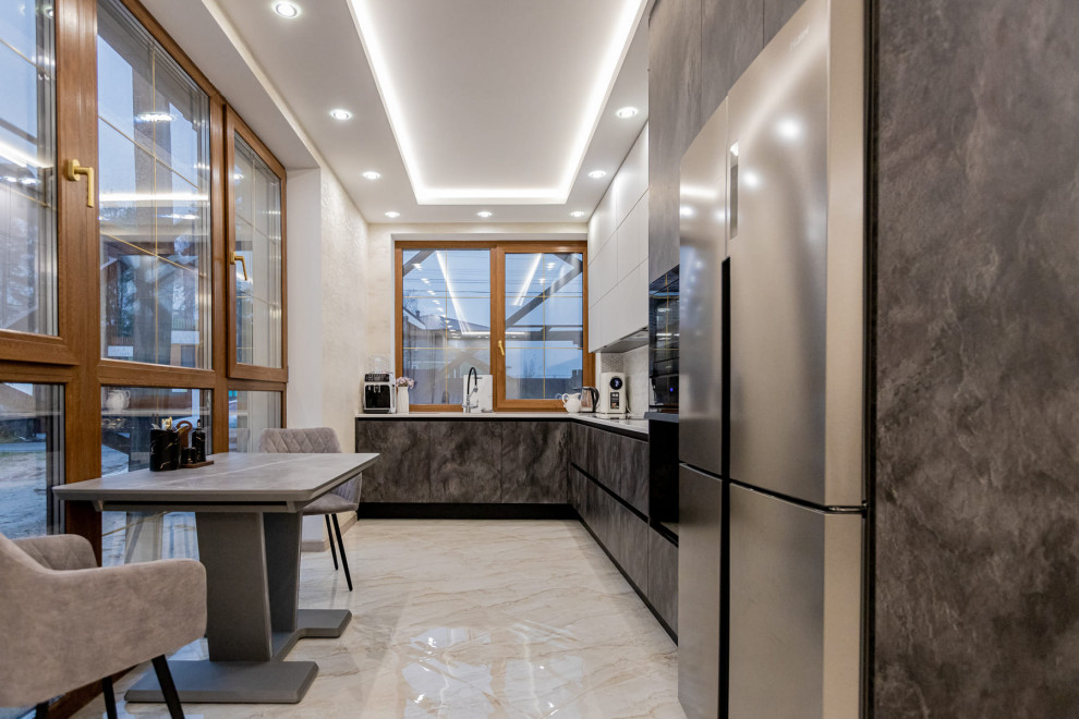 Угловая кухня в сером и черном цвете в стиле лофт