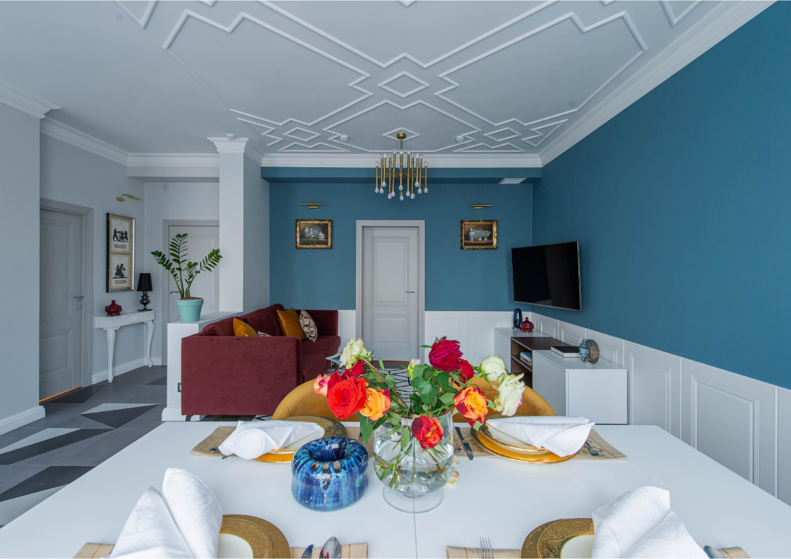 Обложка проекта: Гипсовые молдинги • Декор для стен и потолков