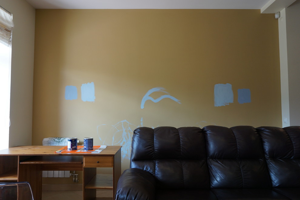 Личный опыт: Как покрасить стену, если у вас четверо детей и одна кошка